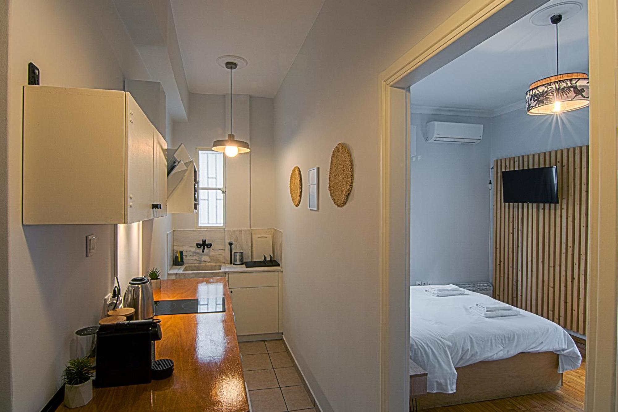 Exarcheia Urban Studio Apartment Atenas Exterior foto